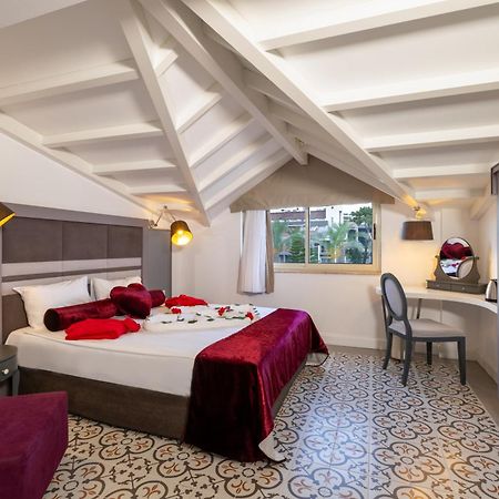 Crystal Aura Beach Resort & Spa Kemer Esterno foto