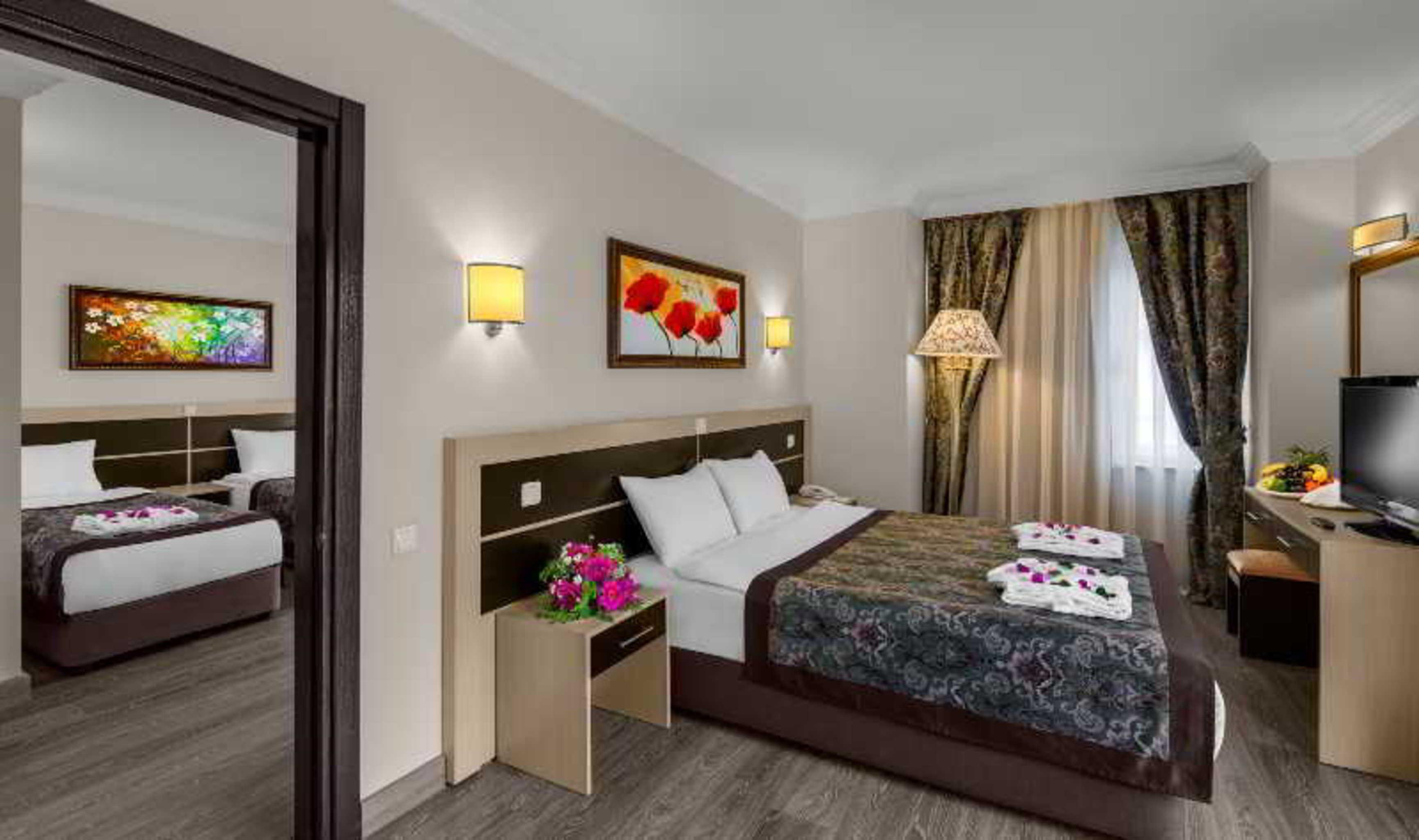 Crystal Aura Beach Resort & Spa Kemer Esterno foto