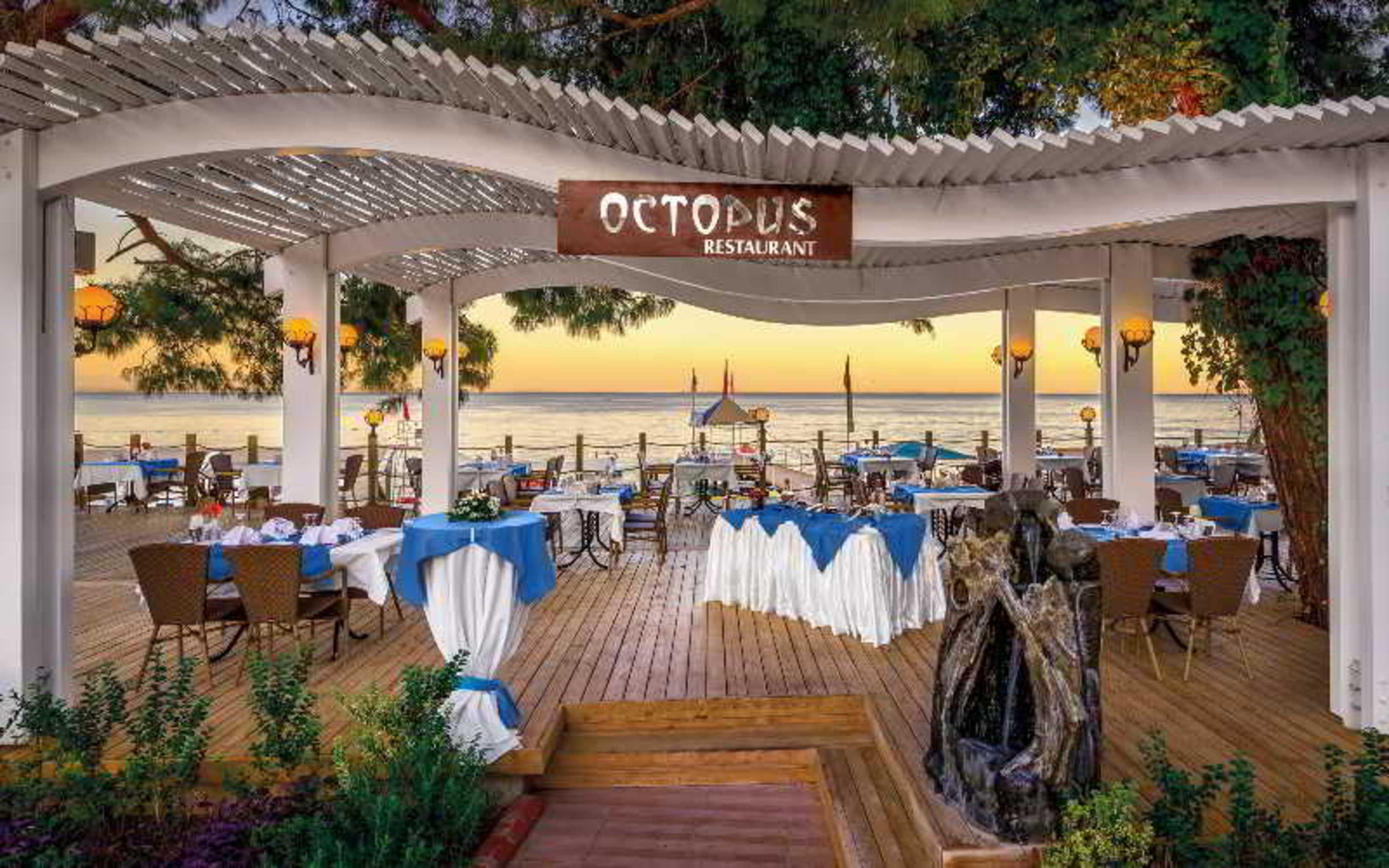 Crystal Aura Beach Resort & Spa Kemer Esterno foto