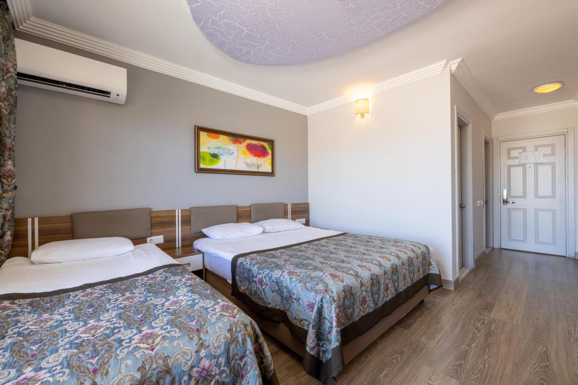 Crystal Aura Beach Resort & Spa Kemer Esterno foto