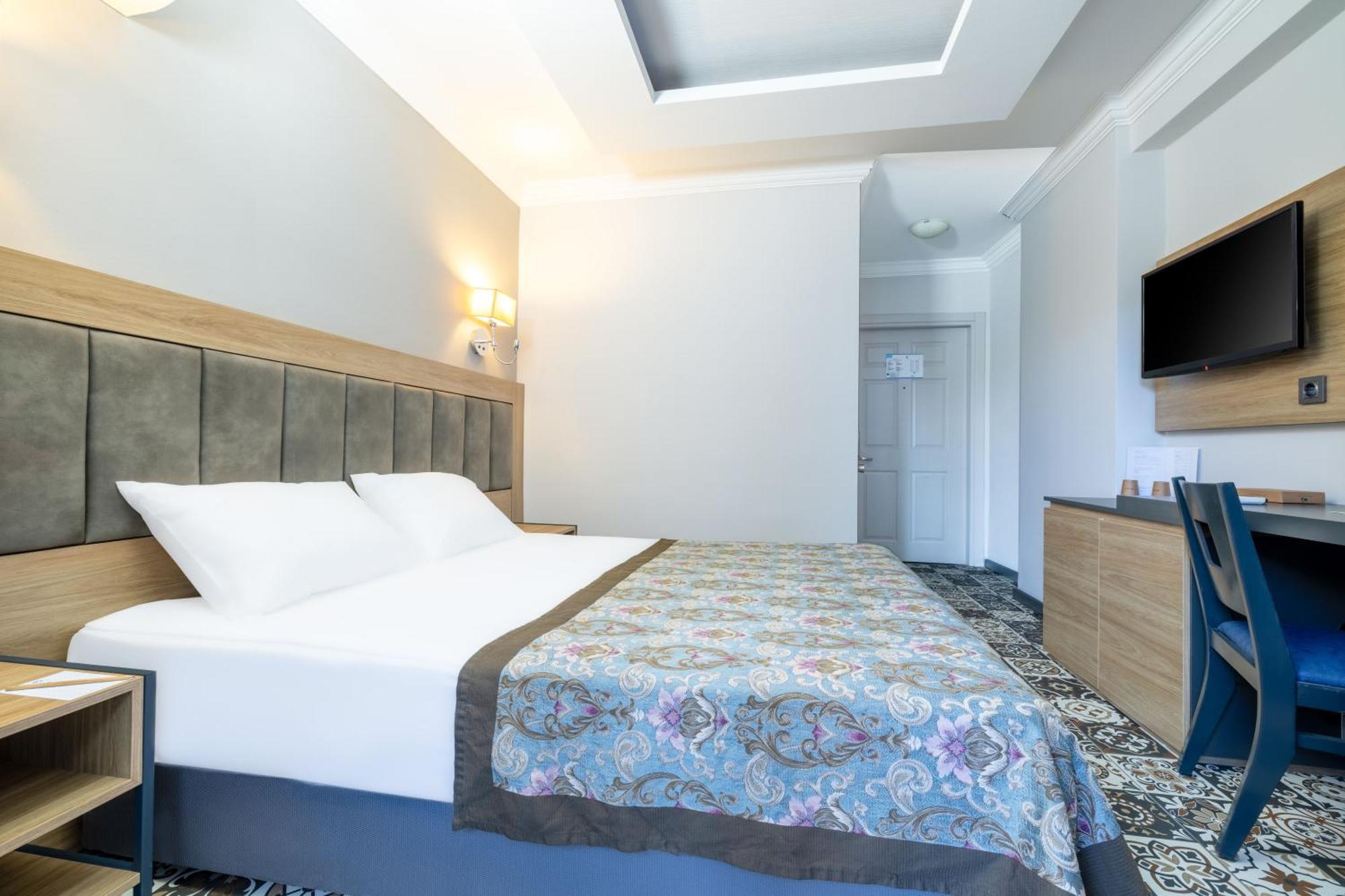 Crystal Aura Beach Resort & Spa Kemer Esterno foto