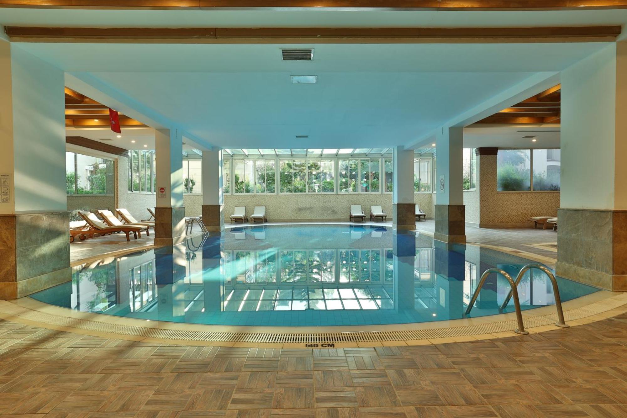 Crystal Aura Beach Resort & Spa Kemer Esterno foto