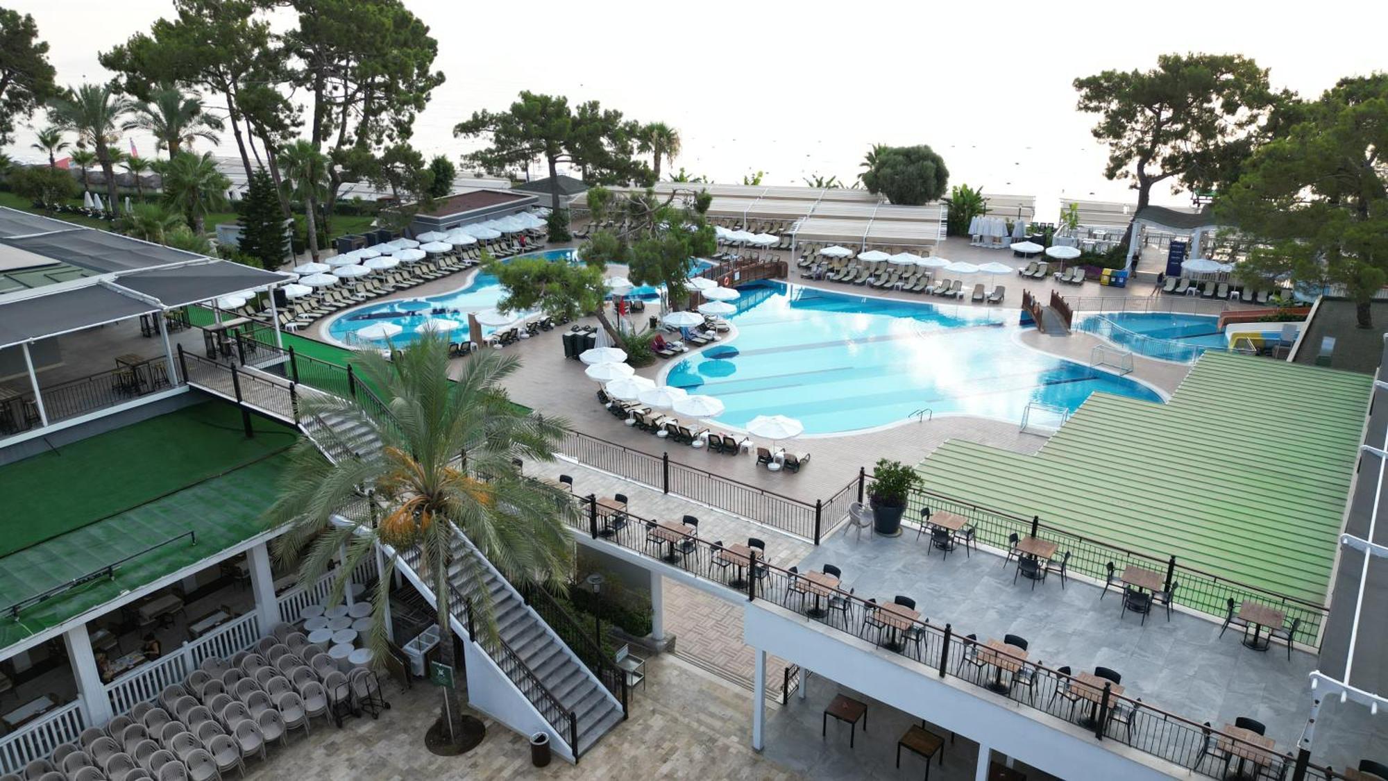 Crystal Aura Beach Resort & Spa Kemer Esterno foto