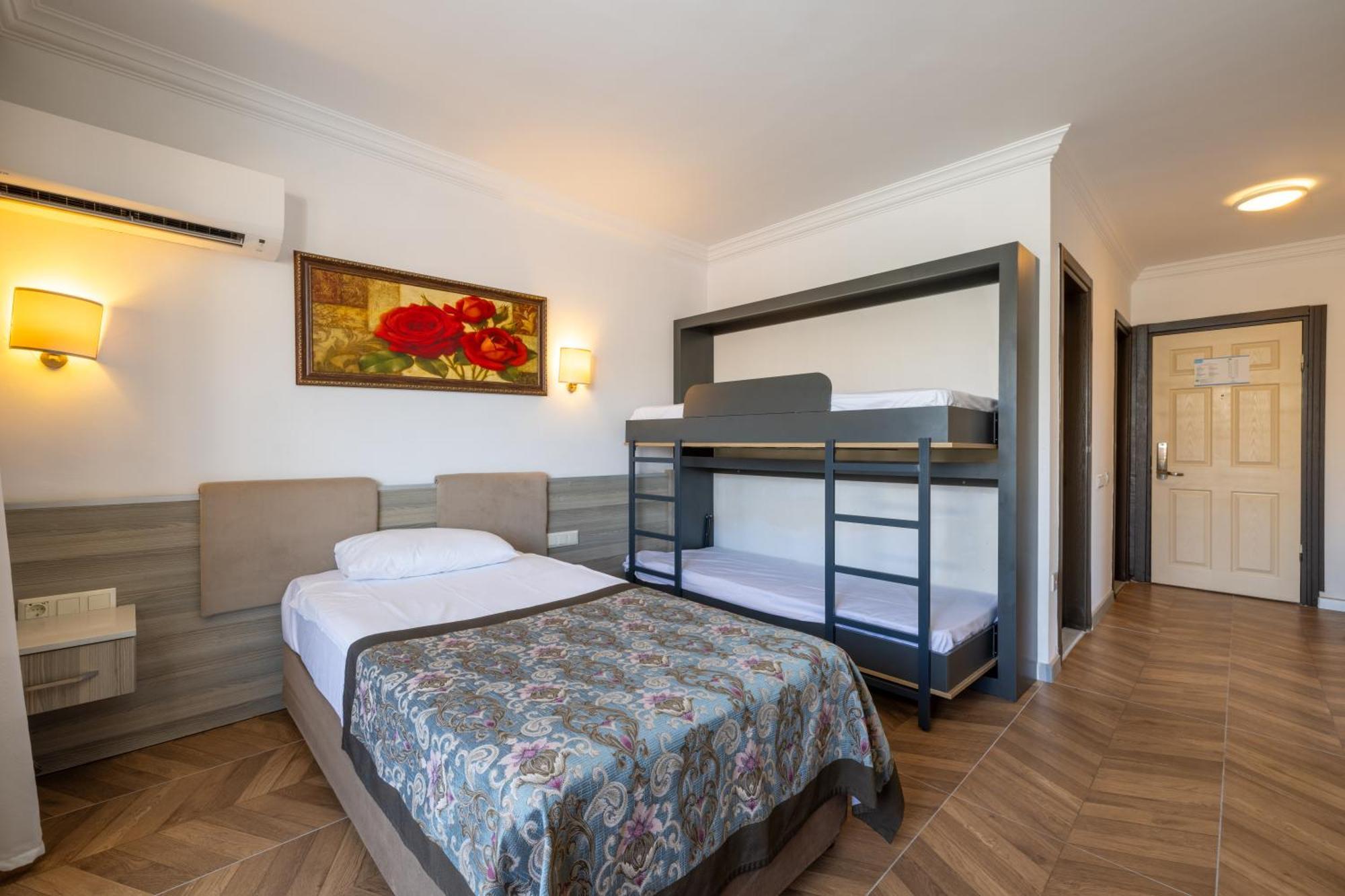 Crystal Aura Beach Resort & Spa Kemer Esterno foto