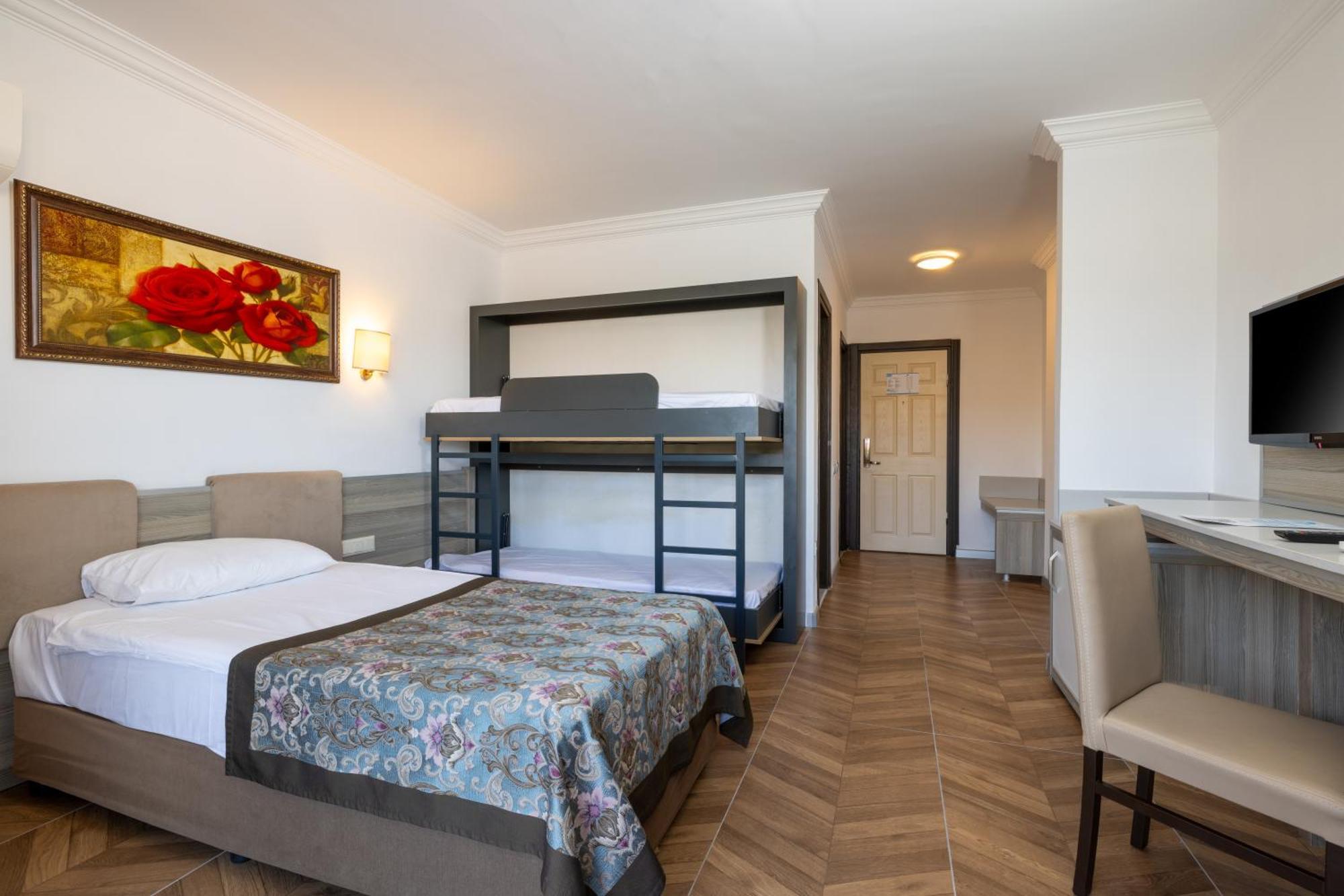 Crystal Aura Beach Resort & Spa Kemer Esterno foto