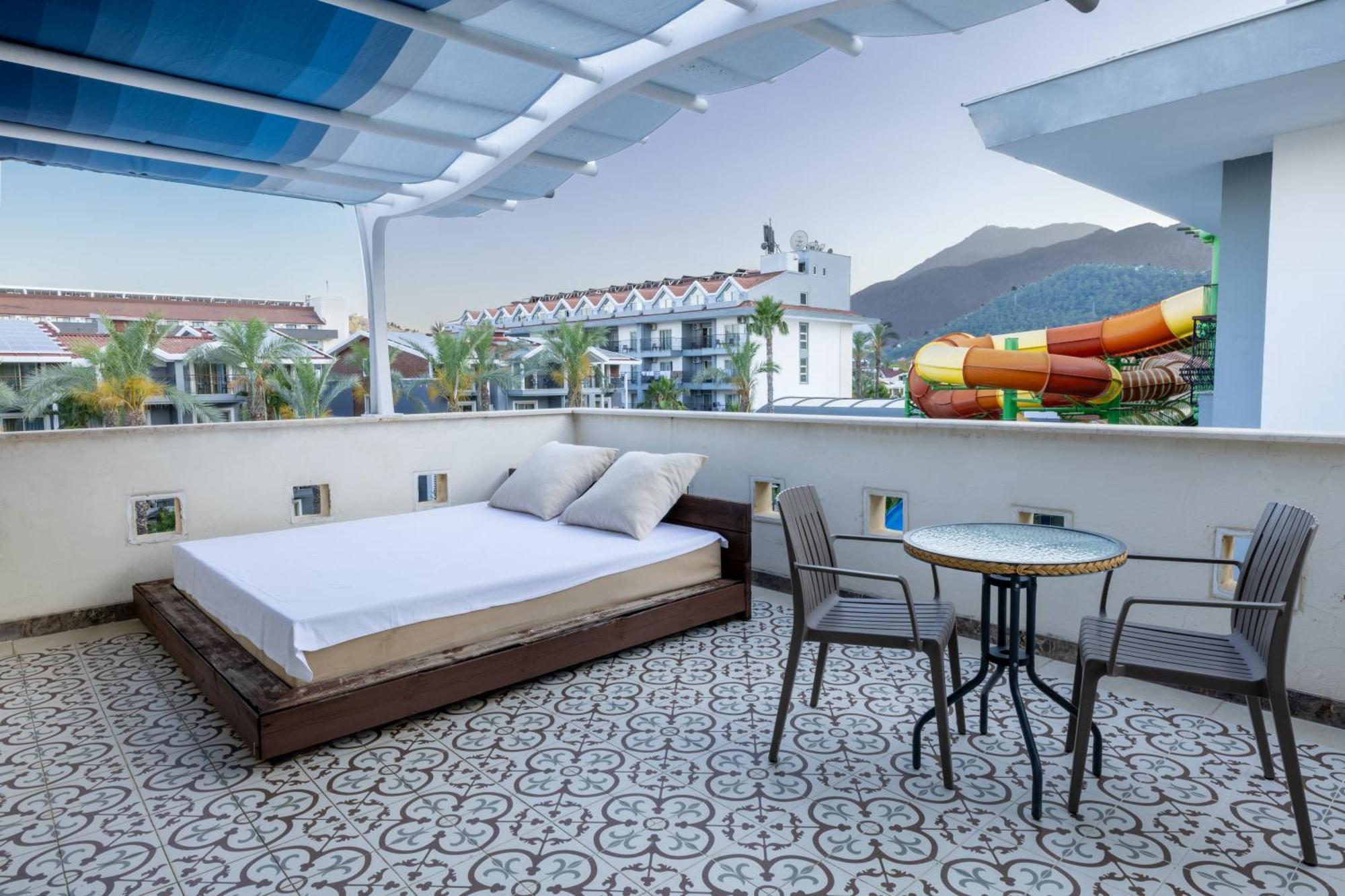 Crystal Aura Beach Resort & Spa Kemer Esterno foto